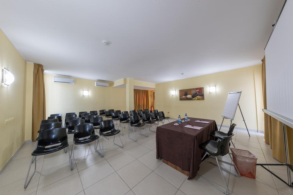Hotel La Ninfea Montesilvano Luaran gambar