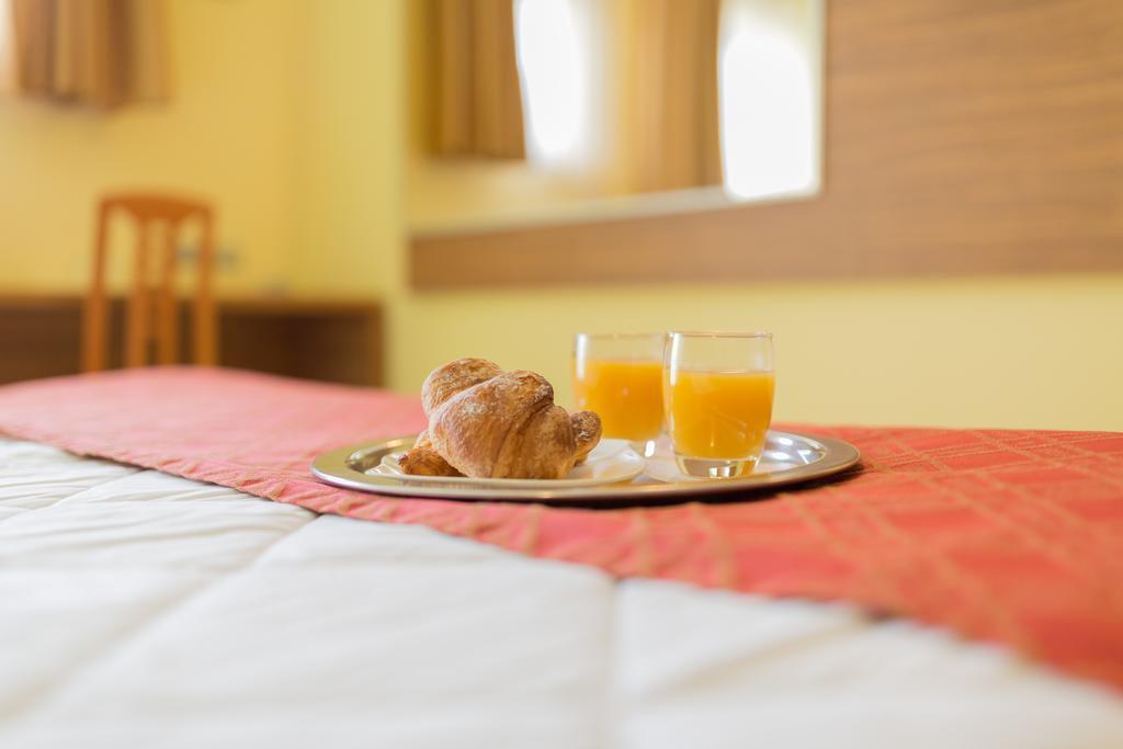 Hotel La Ninfea Montesilvano Luaran gambar