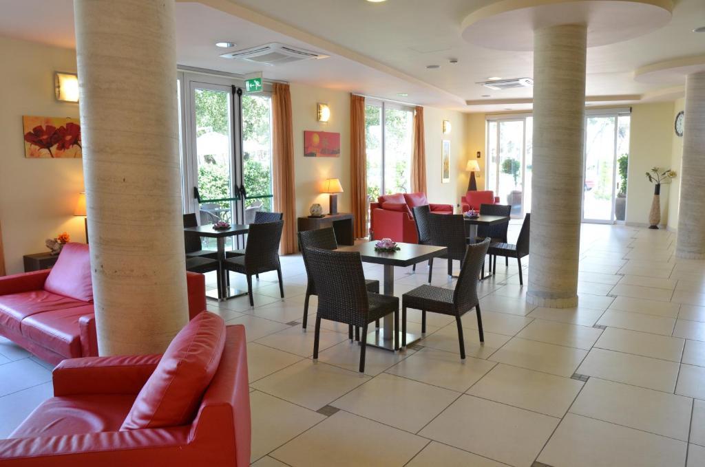 Hotel La Ninfea Montesilvano Luaran gambar