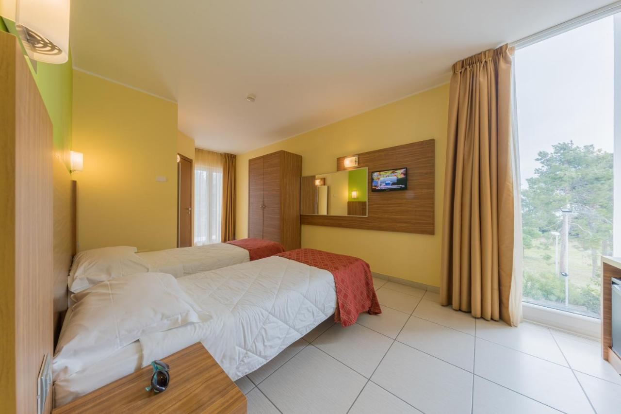 Hotel La Ninfea Montesilvano Luaran gambar